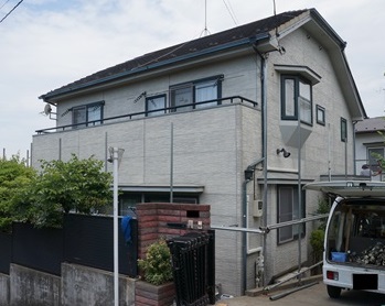 調布市のハチジン塗装工事例001「塗装前」