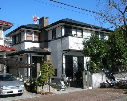 はちじんの高耐久性外壁塗装をご利用下さったお客様のお宅写真です。